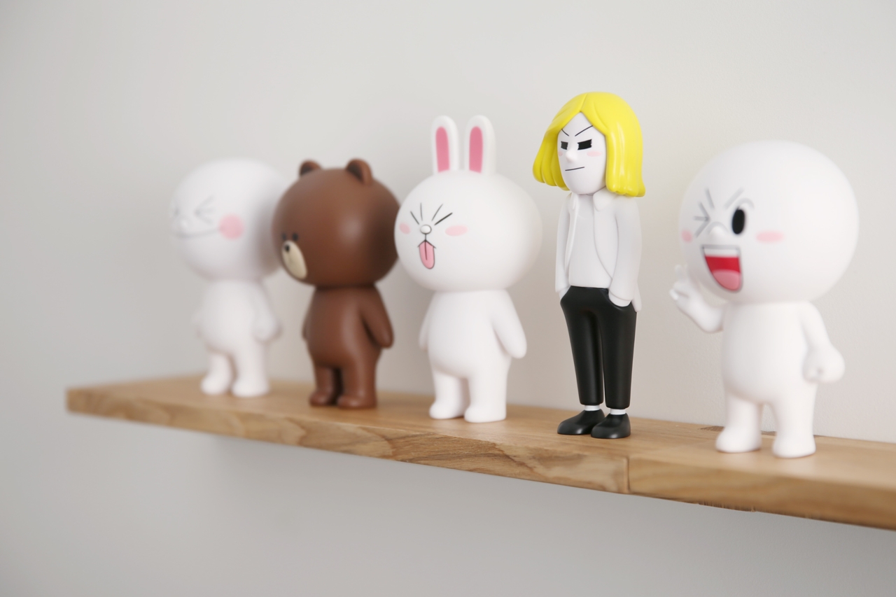 第1号店 日本初のline公式キャラクターグッズショップが原宿にopen 12 13の初日は先着抽選で非売品 メタリック ブラウン が当たる 初日のみ9時オープン Line公式ブログ 第1号店 日本初のline公式キャラクターグッズショップが原宿にopen 12 13の初日は先着抽選で非売品 メタリック ブラウン が当たる 初日のみ9時オープン Line公式ブログ