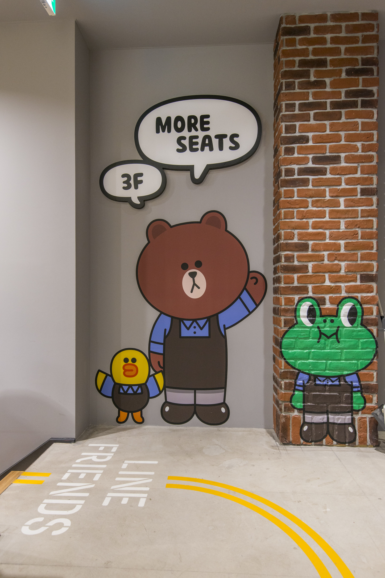 レポート 3 19 土 Am9時 西日本初のline公式キャラクターグッズショップ オープン 初日から行列ができるほどの反響 Line公式ブログ レポート 3 19 土 Am9時 西日本初のline公式キャラクターグッズショップ オープン 初日から行列ができるほどの反響 Line公式ブログ