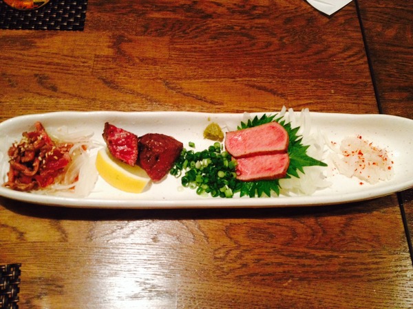 肉庵 小滝野 炙り刺し