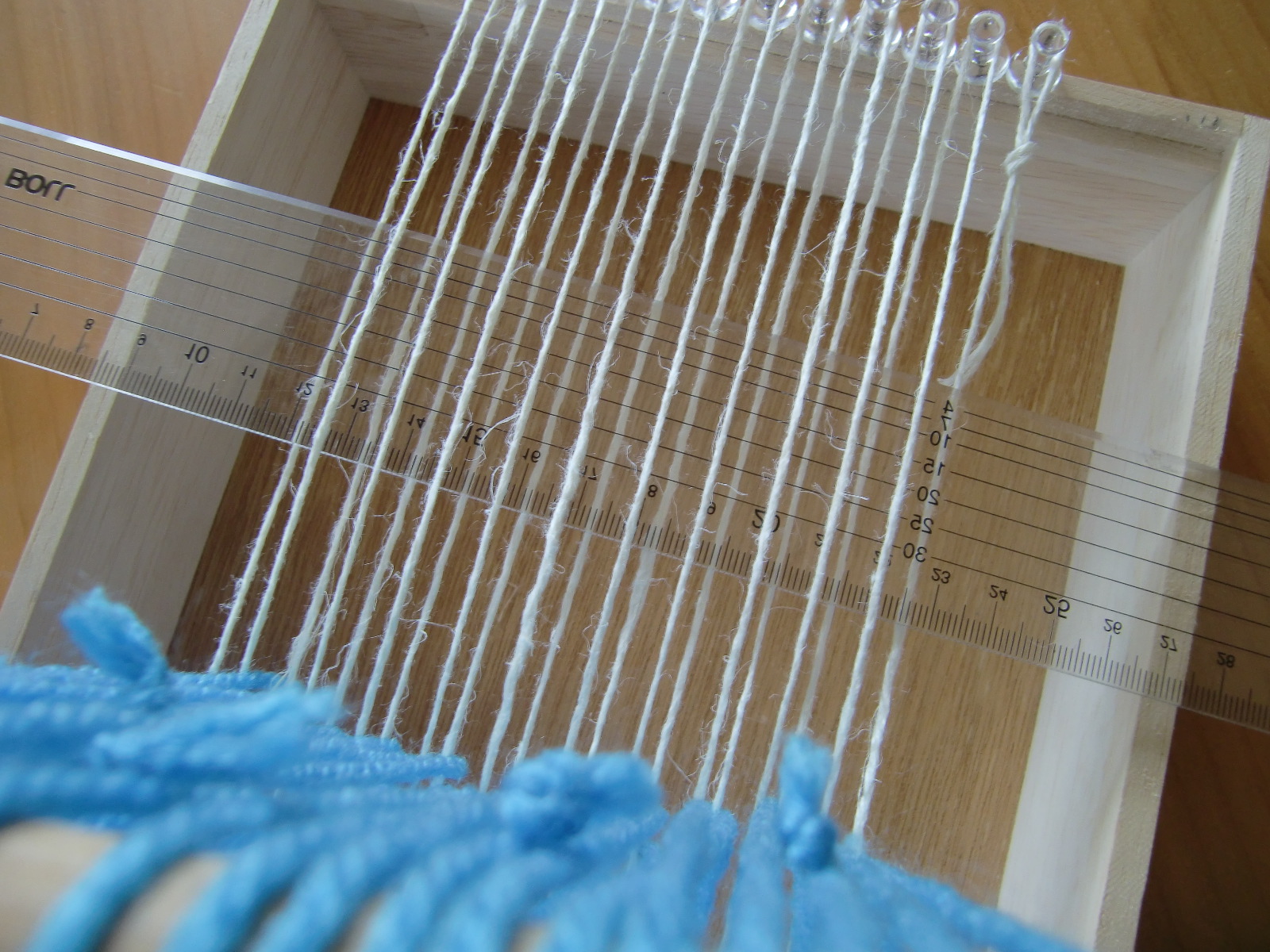 手作りの手織り機の作り方 前編 linen girl の気ままにwoven 手作りの手織り機の作り方 前編 linen girl の気ままにwoven