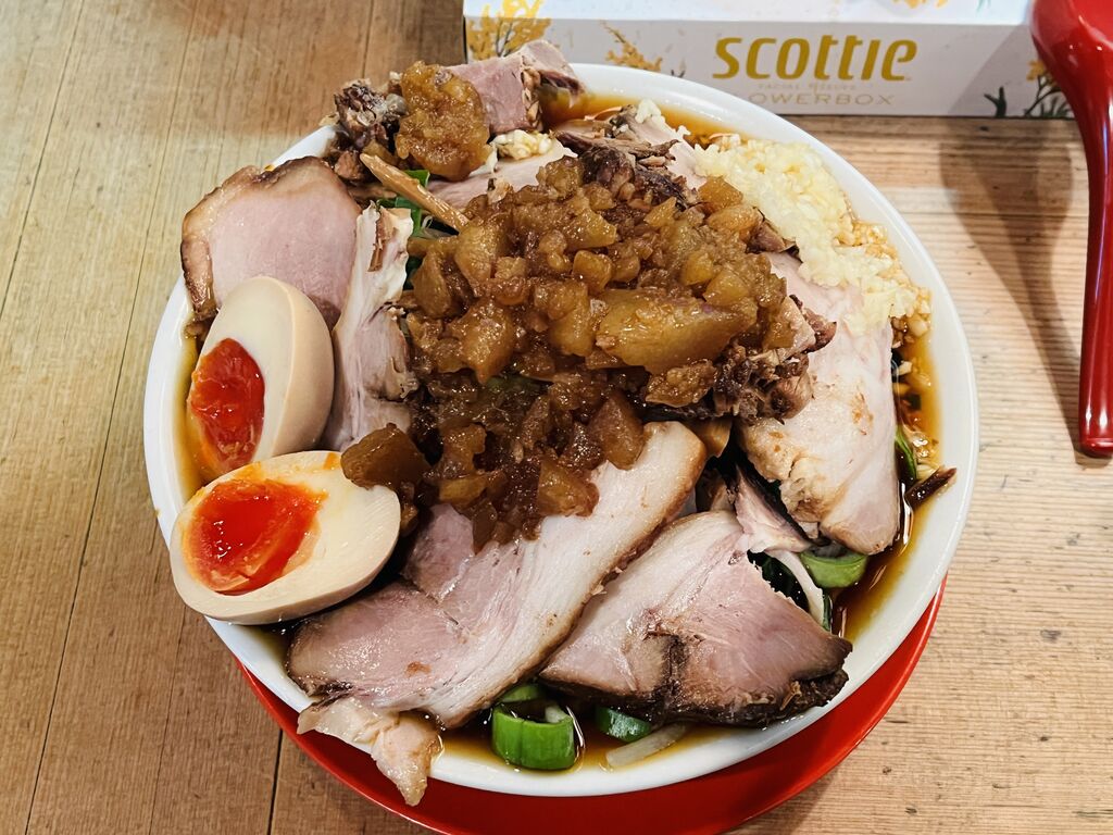 らーめんやまちゃん〔大阪市 梅田〕 : それでもやっぱり麺が好き。