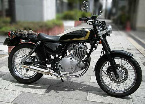 ST250Sカスタマイズ後部シート