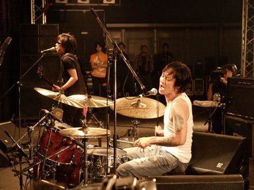 Frictionのドラマー Live In Blankey Jet City