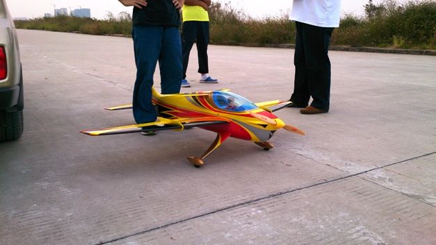 MYTHOS 50Eのサンプルをセバスチャンがテストしました