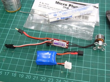 MUS004