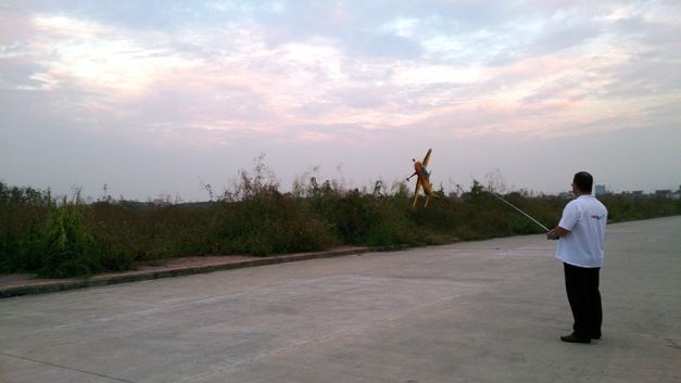 MYTHOS 50Eのサンプルをセバスチャンがテストしました