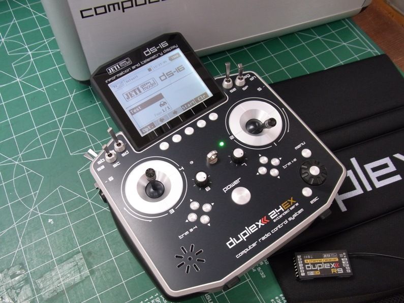 JETI DS-16を手にしてみたところ・・・ : リトルベランカの電動 JETI DS-16を手にしてみたところ・・・ : リトルベランカの電動