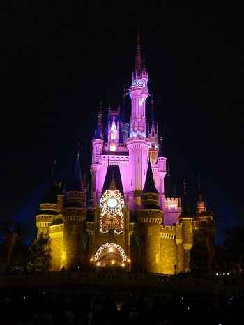 20 25 のシンデレラ城前 2012クリスマスイン 子だくさんのディズニー旅行記 20 25 のシンデレラ城前 2012クリスマスイン 子だくさんのディズニー旅行記