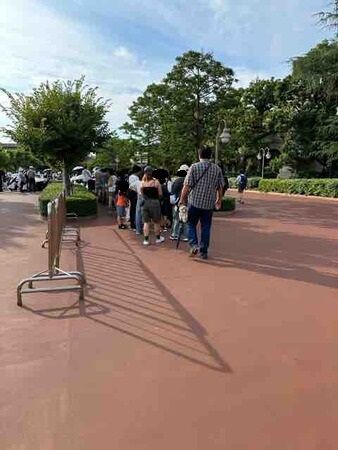 公式】ディズニーホテル宿泊者特典「ハッピーエントリー