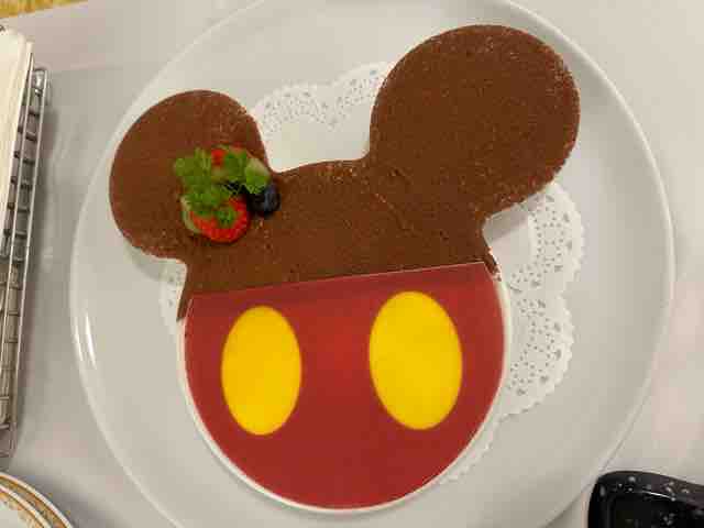 ルームサービスでパーティーセット in 東京ディズニーランド ルームサービスでパーティーセット in 東京ディズニーランド