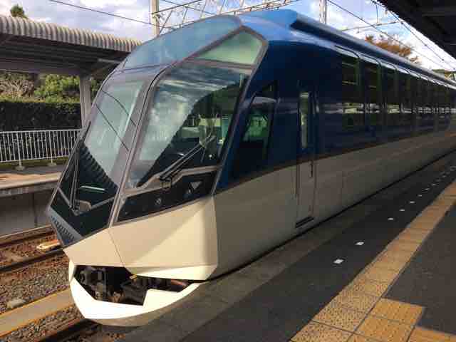賢島から近鉄特急しまかぜに乗って近鉄名古屋駅へ ひとりディズニー 大人の時間 賢島から近鉄特急しまかぜに乗って近鉄名古屋駅へ ひとりディズニー 大人の時間