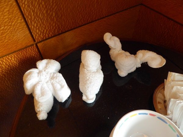 27 アンバサダーラウンジ