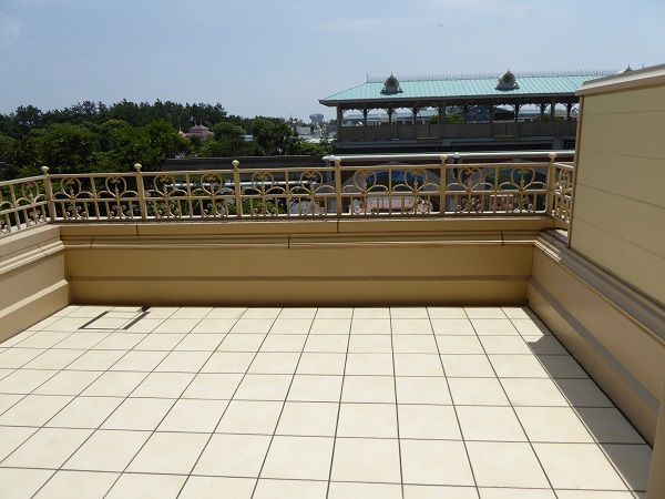 40 バルコニー