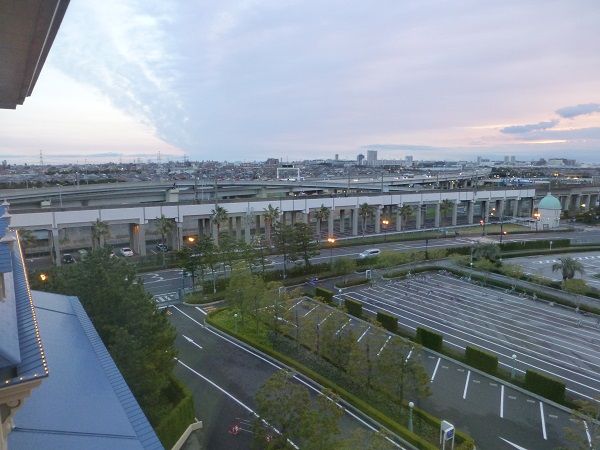 9 一番左の窓