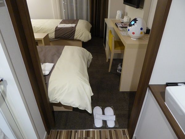 203 変なホテル