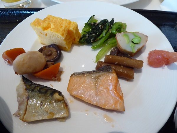 251 オチェブッフェ朝食