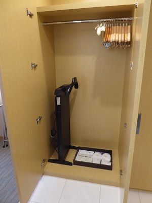 17 左クローゼット