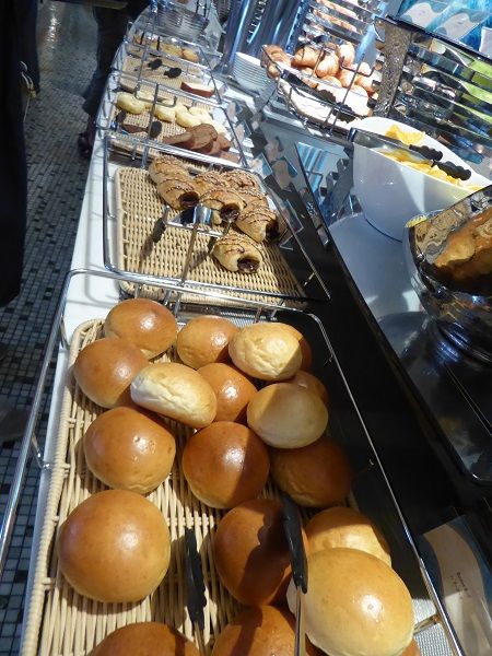 245 オチェブッフェ朝食