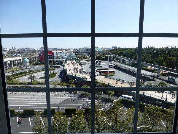 29 左から2番目