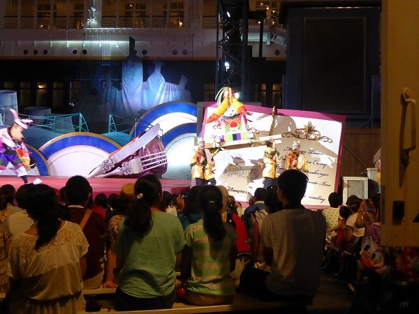 52 正面