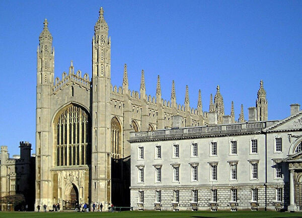 0cambridge university chapel