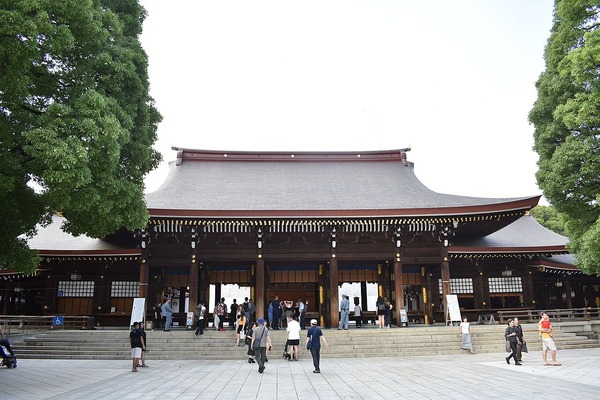 Courtyard_of_Meiji_Shrine_20190717 (1)