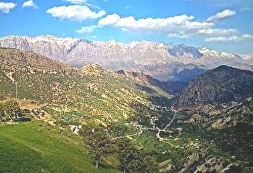 0dena mountain the top of zagros mountains