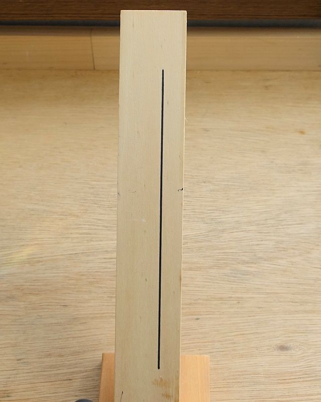 のこぎりの使い方 Let S Diy 板の途中から切る方法 リビングでdiy