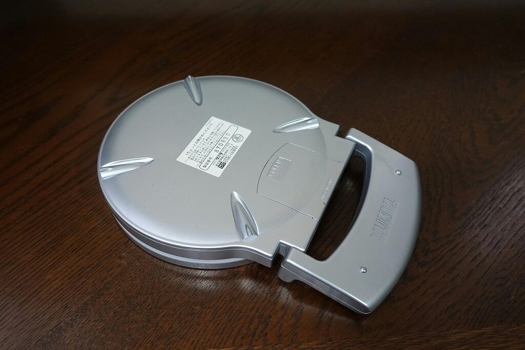 タニタのデジタルクッキングスケールをdiy修理 リビングでdiy