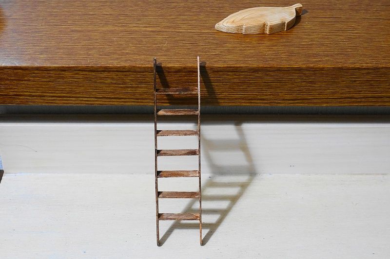 ミニチュア ハシゴを作りクリスマスリースを飾る リビングでdiy ミニチュア ハシゴを作りクリスマスリースを飾る リビングでdiy