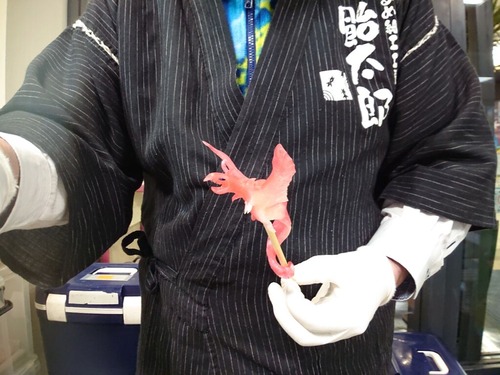 あめ細工工房 飴太郎 日本伝統の飴細工 かっこいいドラゴンを作りました ドラゴンは なんといってもがその翼が芸術的です あめ細工工房 飴太郎 日本伝統の飴細工 かっこいいドラゴンを作りました ドラゴンは なんといってもがその翼が芸術的です