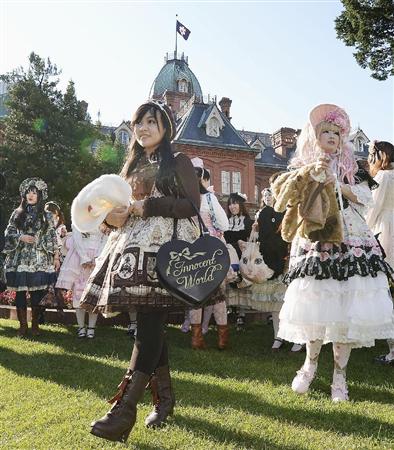 ロリータの集団３０人 北海道観光 バスで札幌や小樽の名所巡る 画像あり ２ちゃんねる News