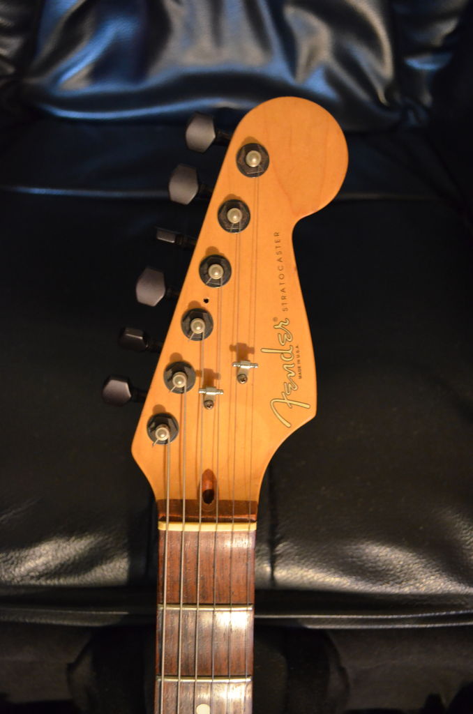 Fender USA American Standard Stratocaster : ギターについて真面目に 