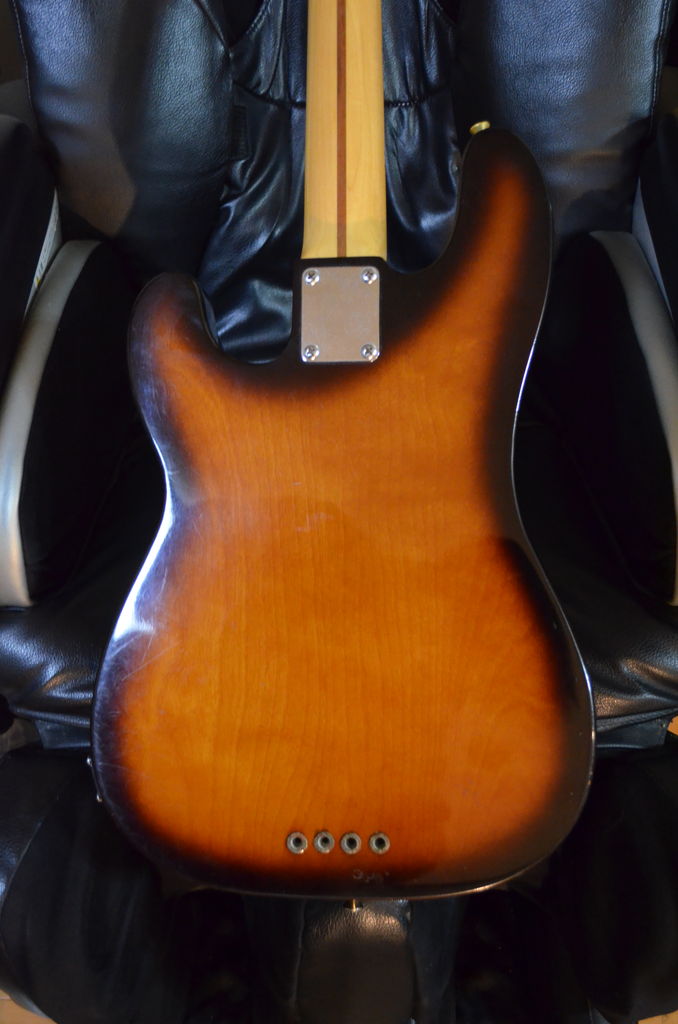 ★激レア Orange テレキャスターベース オレンジ SQUIER AFFINITY TELECASTER オレンジ色がかわいいエントリー