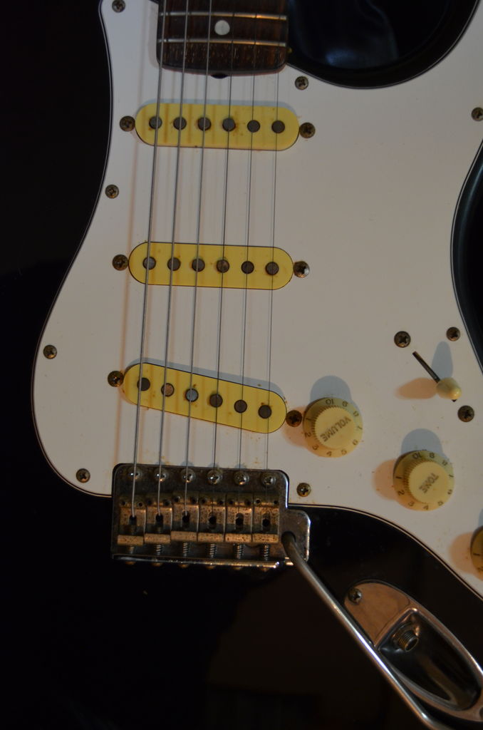 Squier SST30？ : ギターについて真面目に考えるBrog