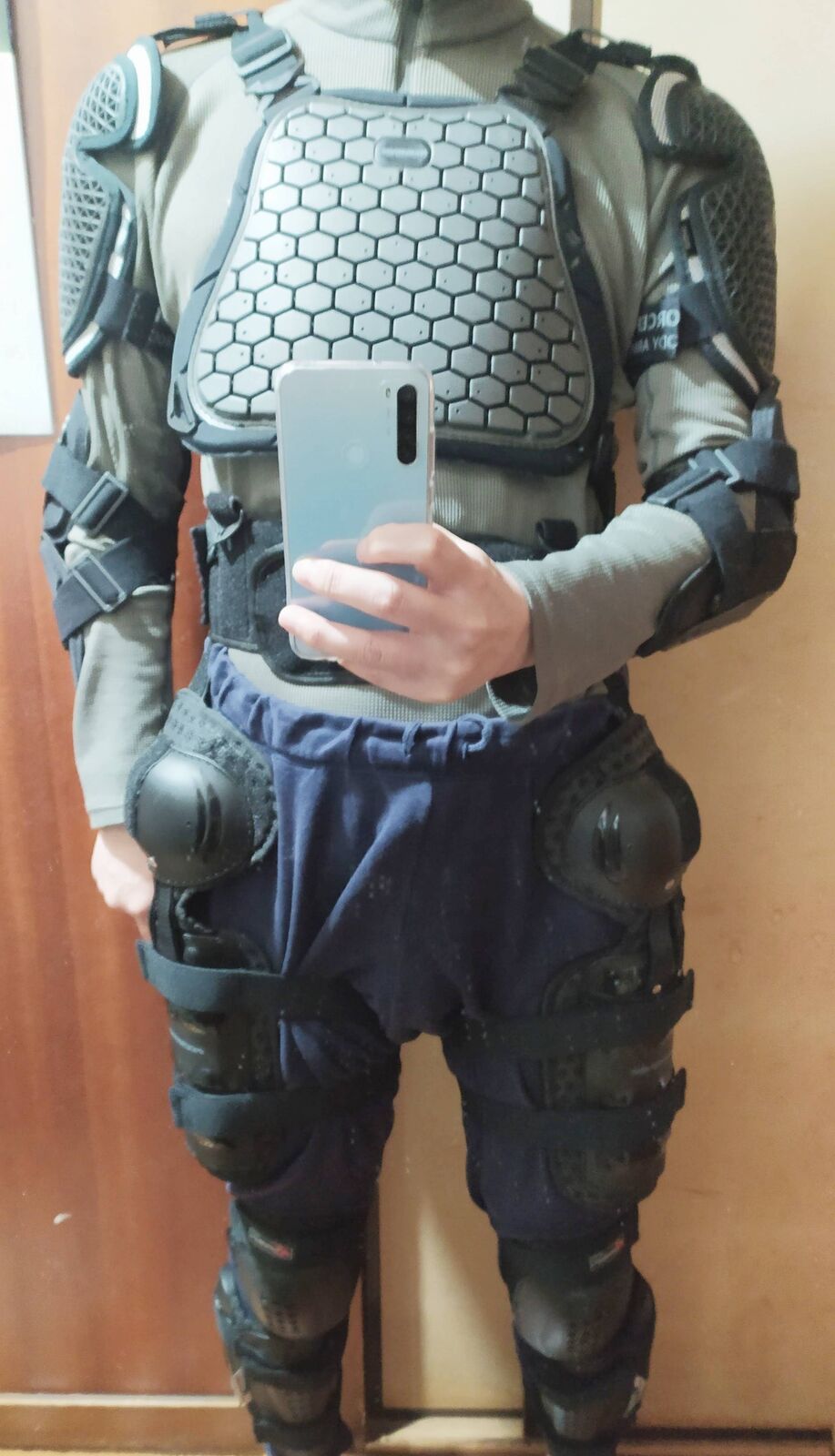 バイク乗るなら必要 プロテクター エアバッグ 安全 バイクまとめたったー