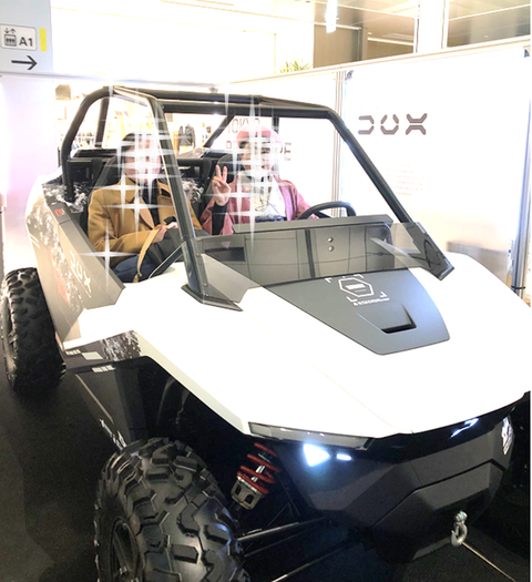 tokyoprototype 車に乗る