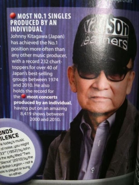 JohnnyKitagaweaOfficialPhoto02