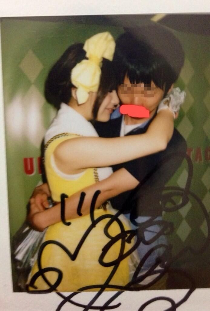 画像 元akb48小野恵令奈がチェキ会でヲタをハグしてるwww Gラボ Akb48 画像 元akb48小野恵令奈がチェキ会でヲタをハグしてるwww Gラボ Akb48