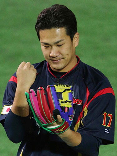 カテゴリ 天田中将大グローブの通販 by nisino shop 昭和レトロです