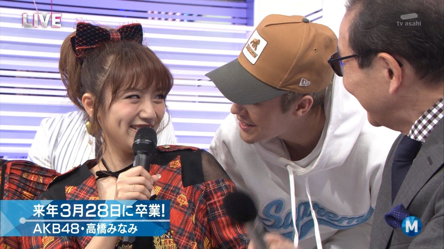 ジャスティン ビーバーがmステでakbを気に入る セクシーだね 投げキッス連発ｗｗ ツイッター大荒れ Gラボ Akb48