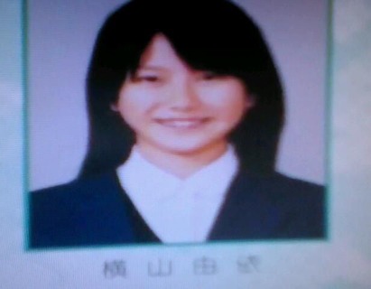 YokoyamaYuiSchool04