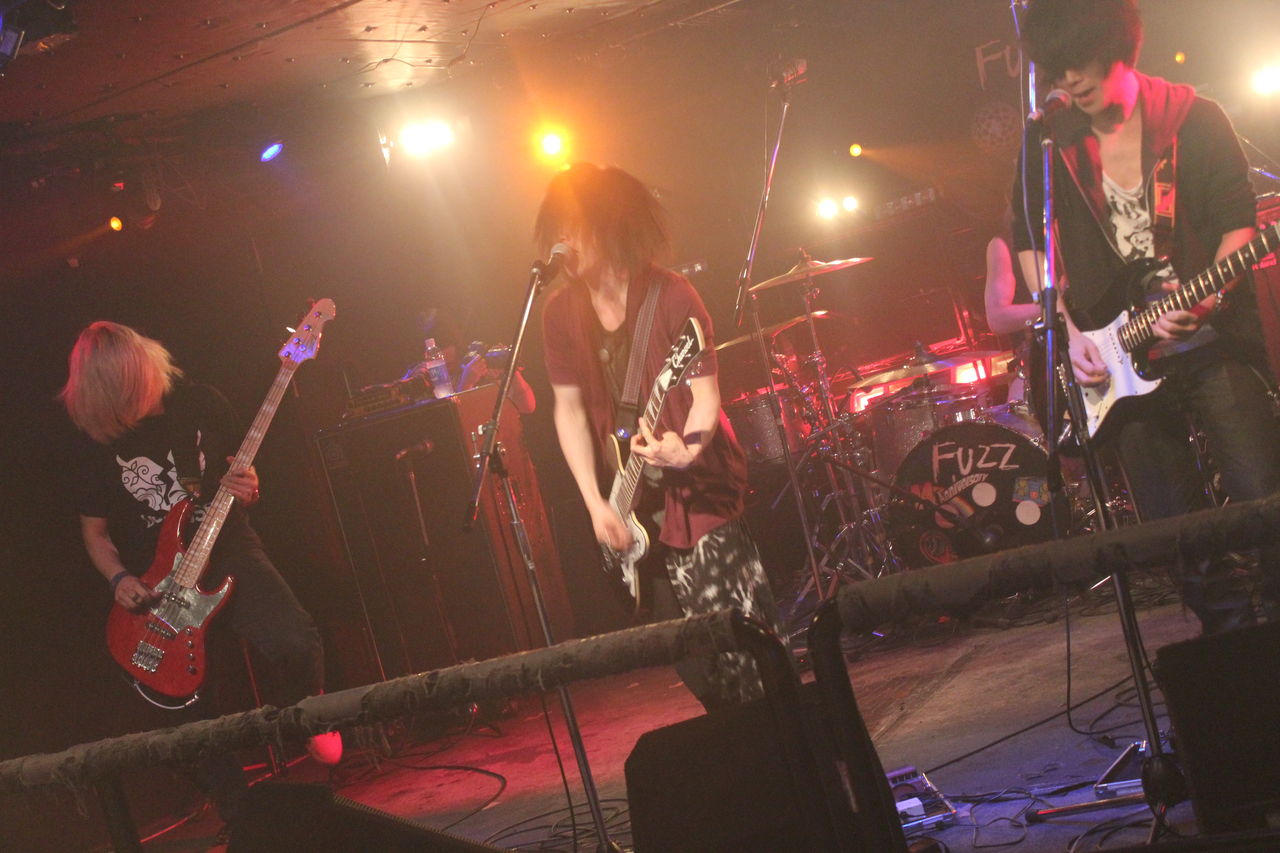 69m レコ発企画 ハッピーメランコリー 01 Fuzz Live Photo Gallery