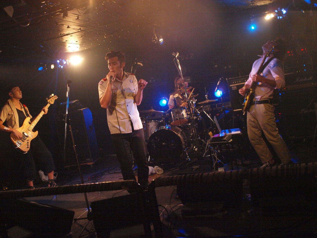 Drench Presents Over The Greenmonster Vol １ Fuzz Live Photo Gallery