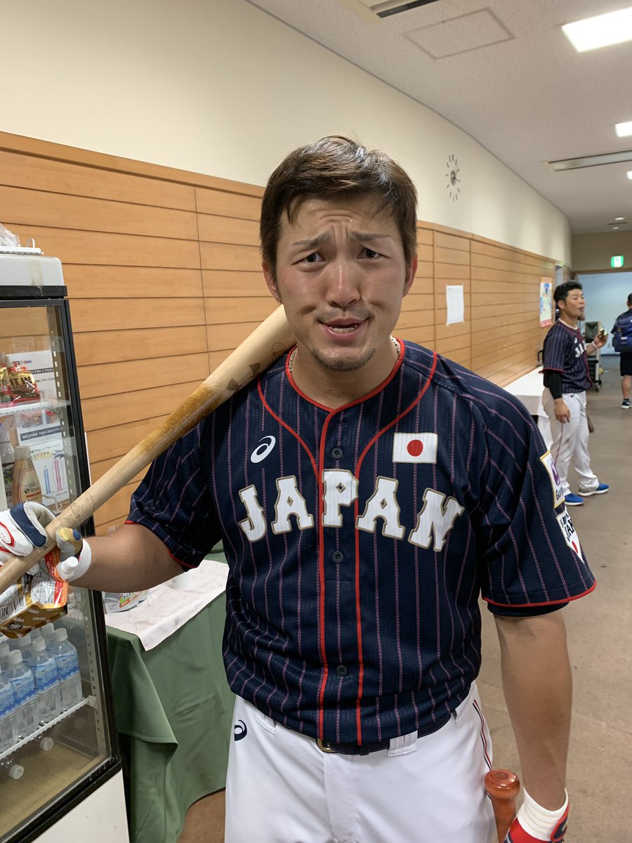鈴木誠也 侍jでも変顔を欠かさない 広島東洋カープアンテナ