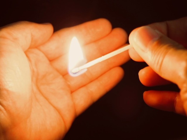 1707369456aql8t-medium