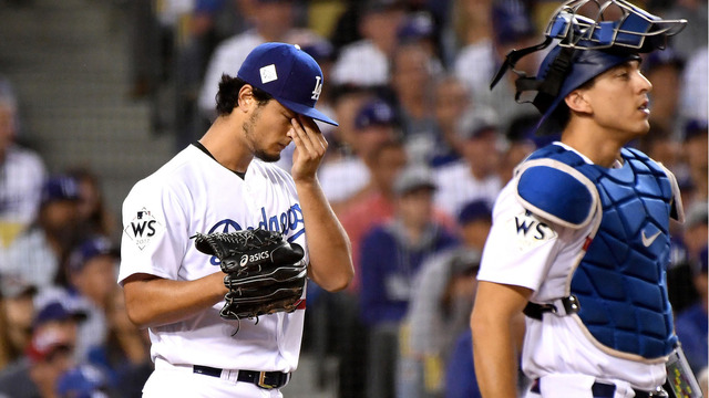 la-sp-dodgers-hernandez-20171101