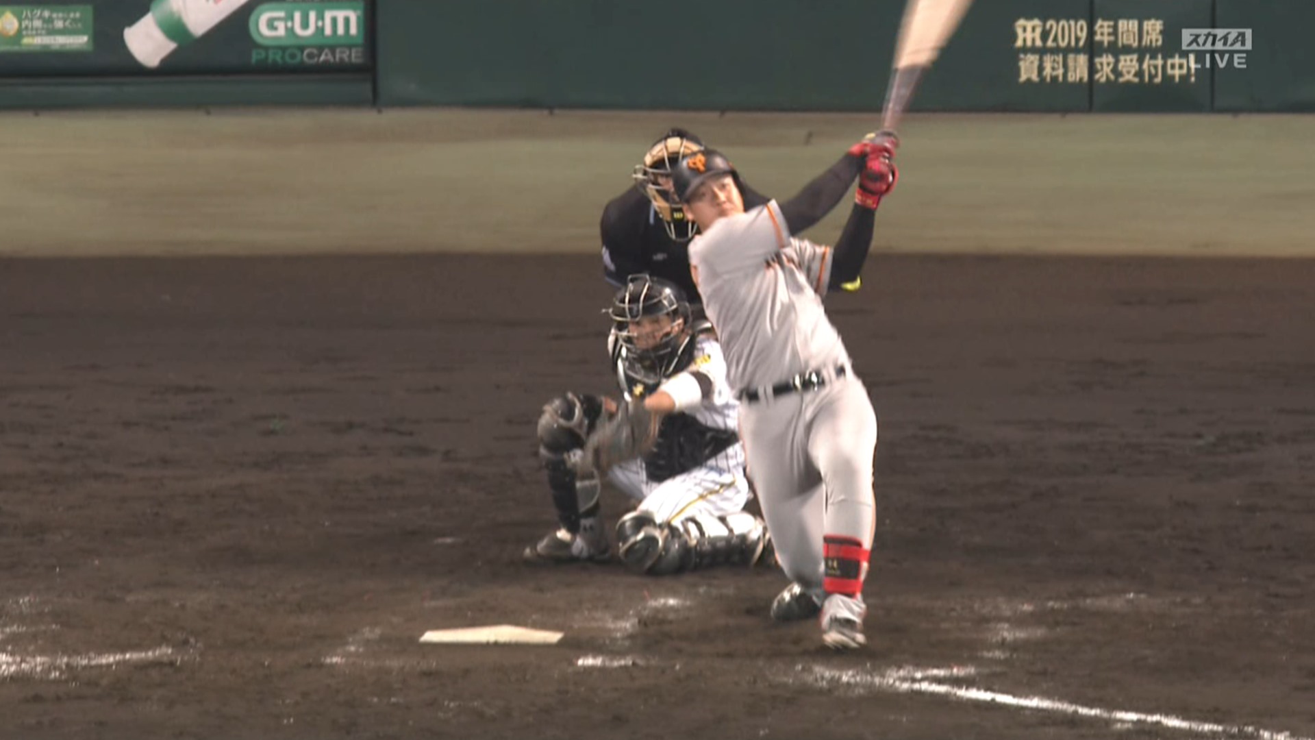 巨人・岡本、史上最年少で3割30本100打点達成！ シーズン最後の打席で2ラン本塁打！！ なんJ（まとめては）いかんのか？