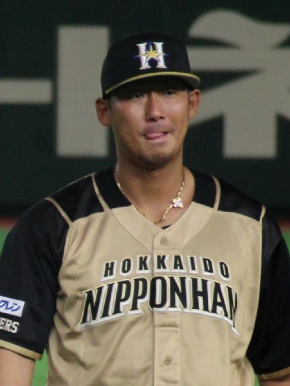 中田翔、不自然な2軍降格…　広島か中日にトレードか