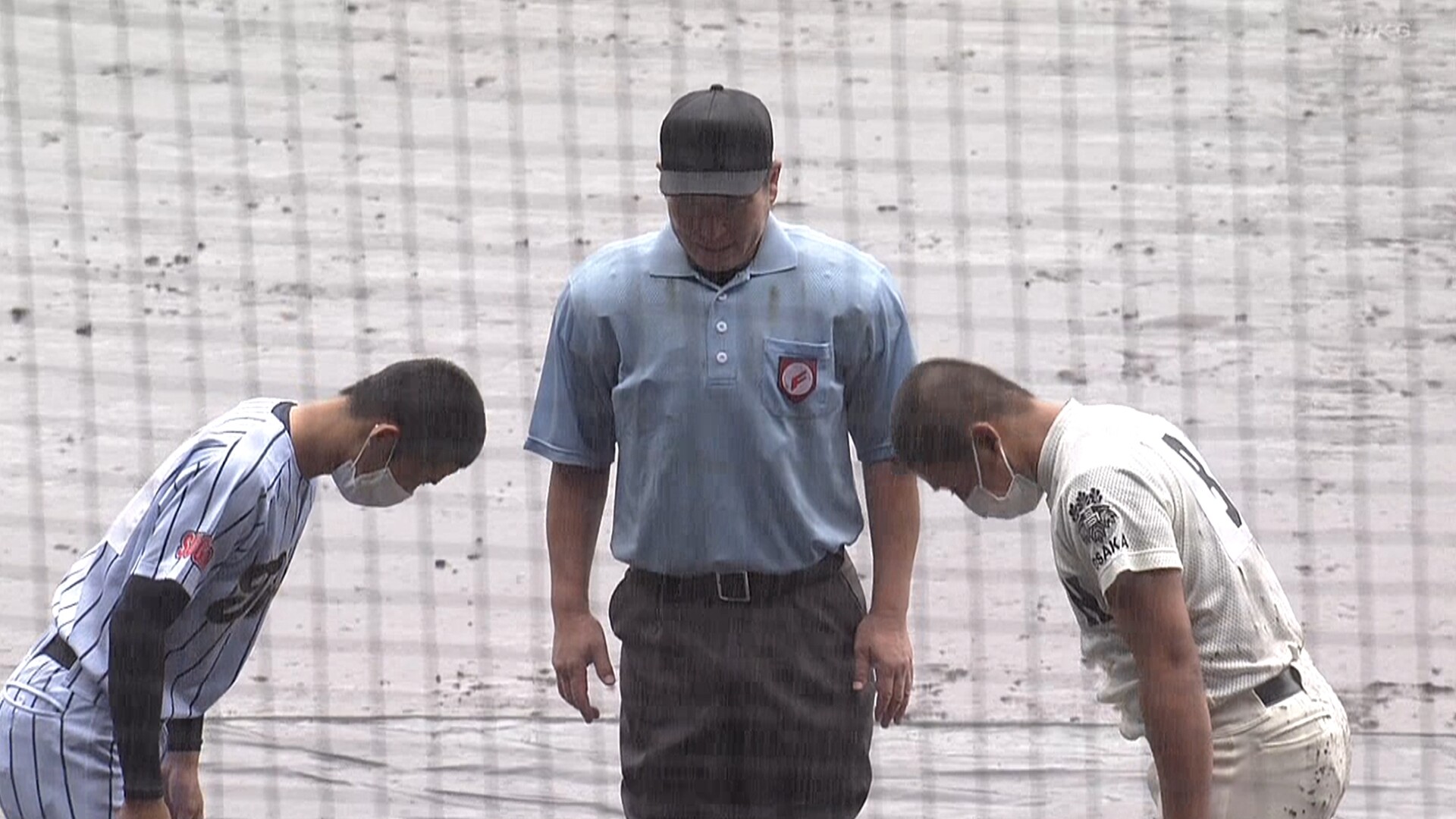 大阪桐蔭、雨天コールド勝ち　93年以来の雨天決着